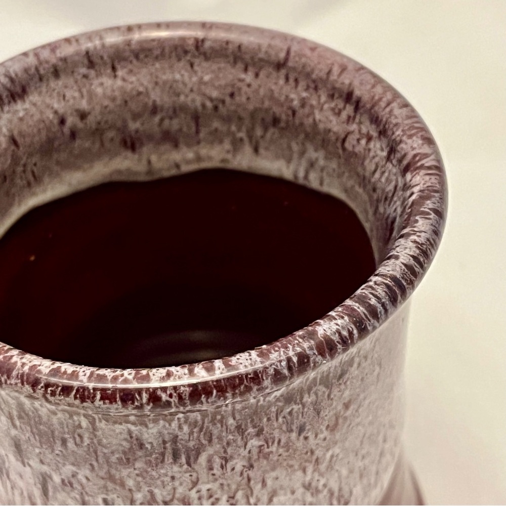 Deneen Pottery Mug, Spring Hill Country Club Burgundy/White Glaze, EUC - Picture 8 of 10
